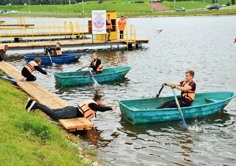 Городские соревнования по водно-спасательному многоборью.