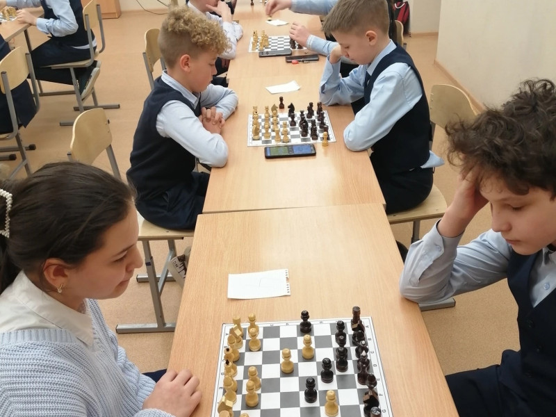 Школьный турнир по шахматам среди обучающихся 6 классов.